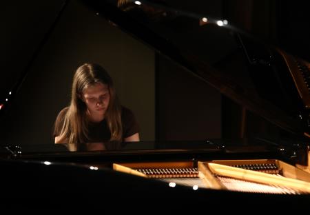 KONCERT ABSOLVENTOV GLASBENE ŠOLE 12 FOTO LJUBO VUKELIČ